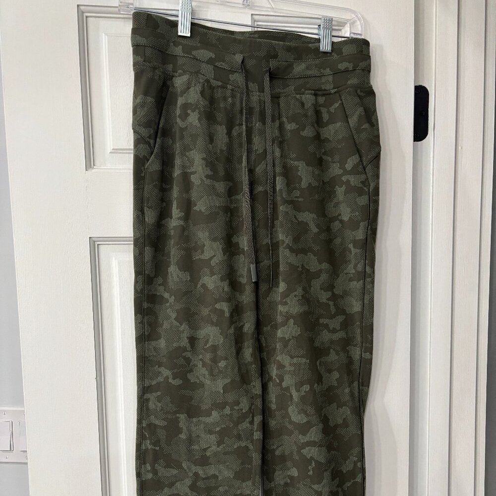 Lululemon Ready to Rulu High-Rise Joggers - camo - size 6